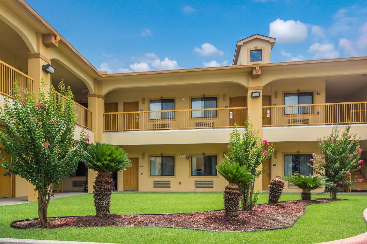Americas Best Value Inn & Suites Tomball Exteriér fotografie
