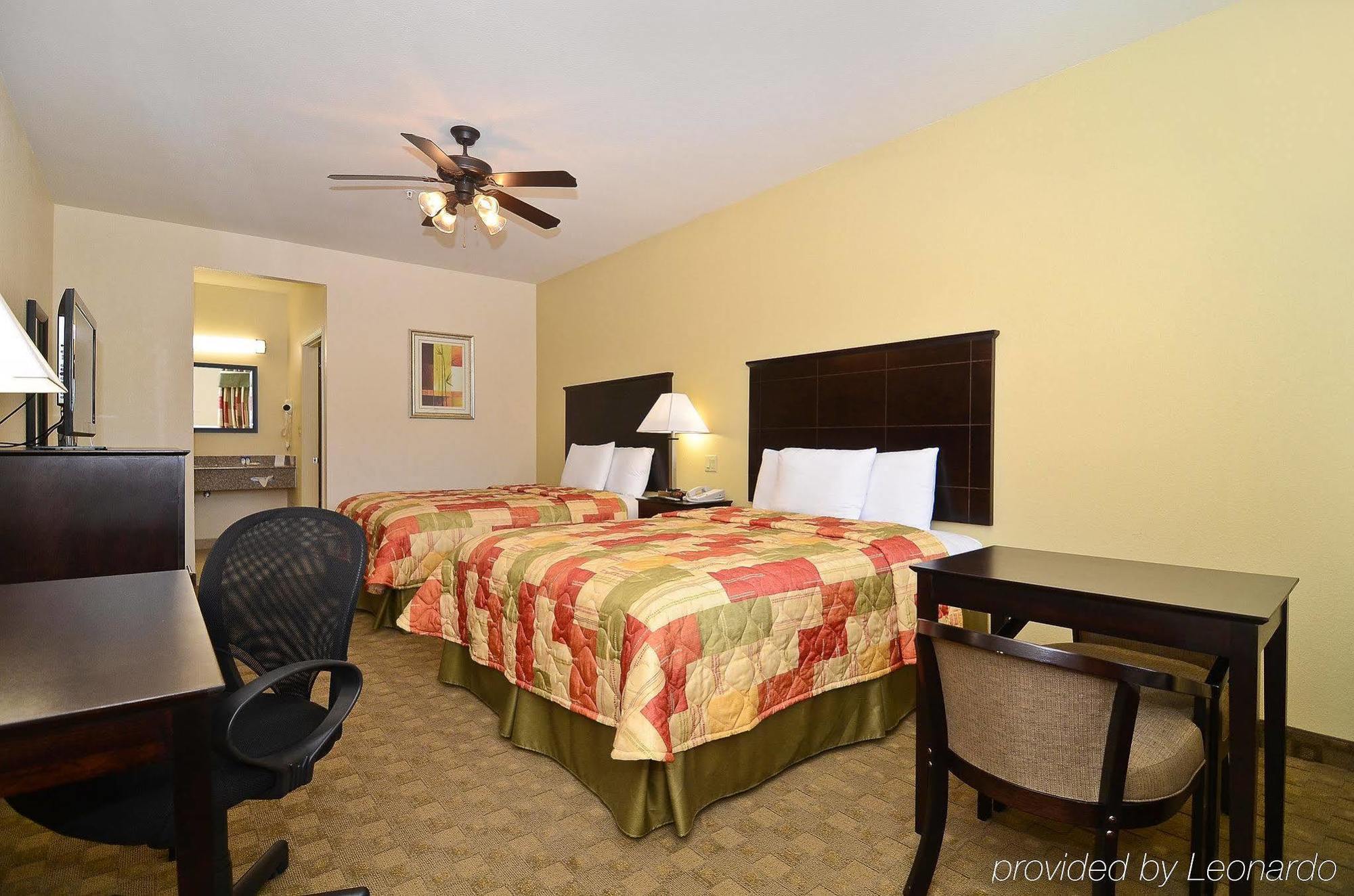 Americas Best Value Inn & Suites Tomball Pokoj fotografie